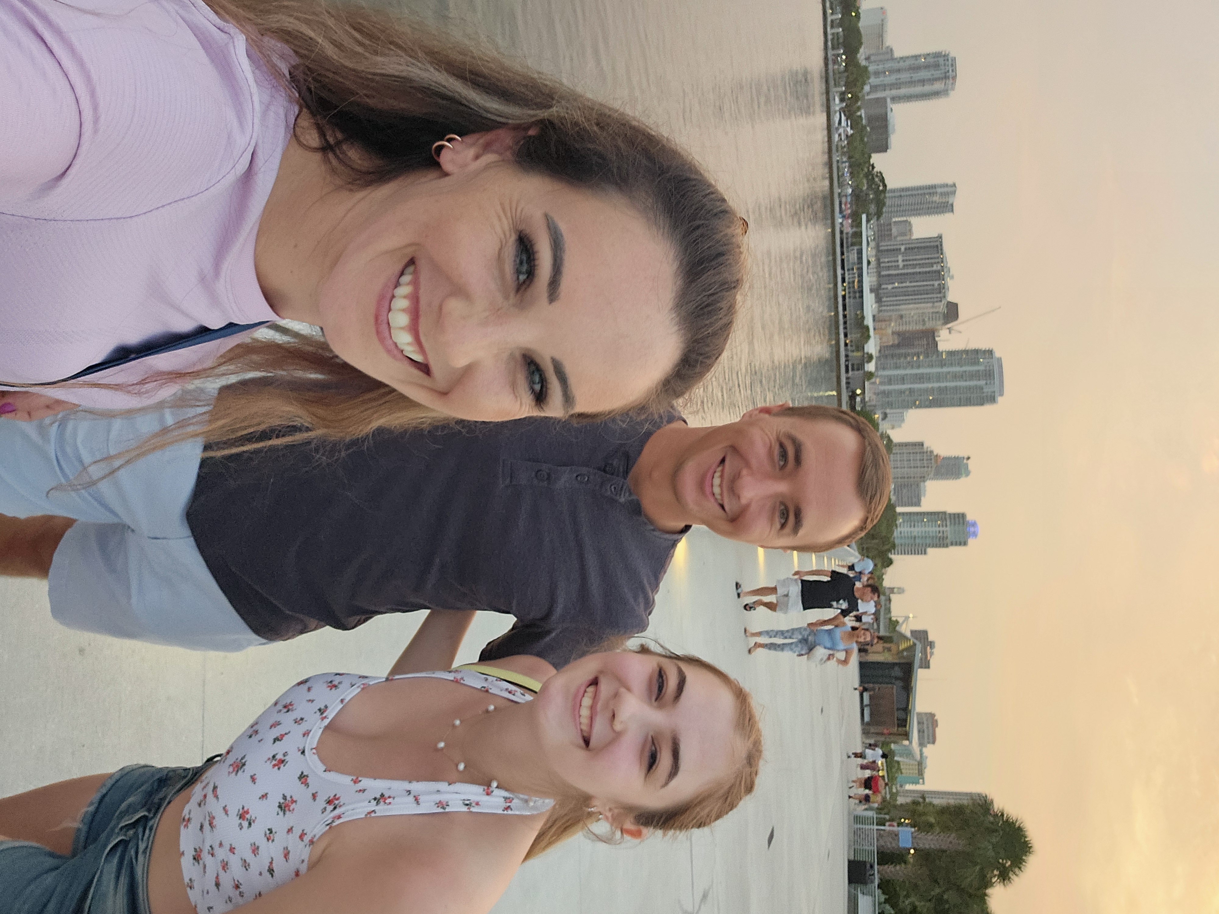 Mads' Visit photo 2